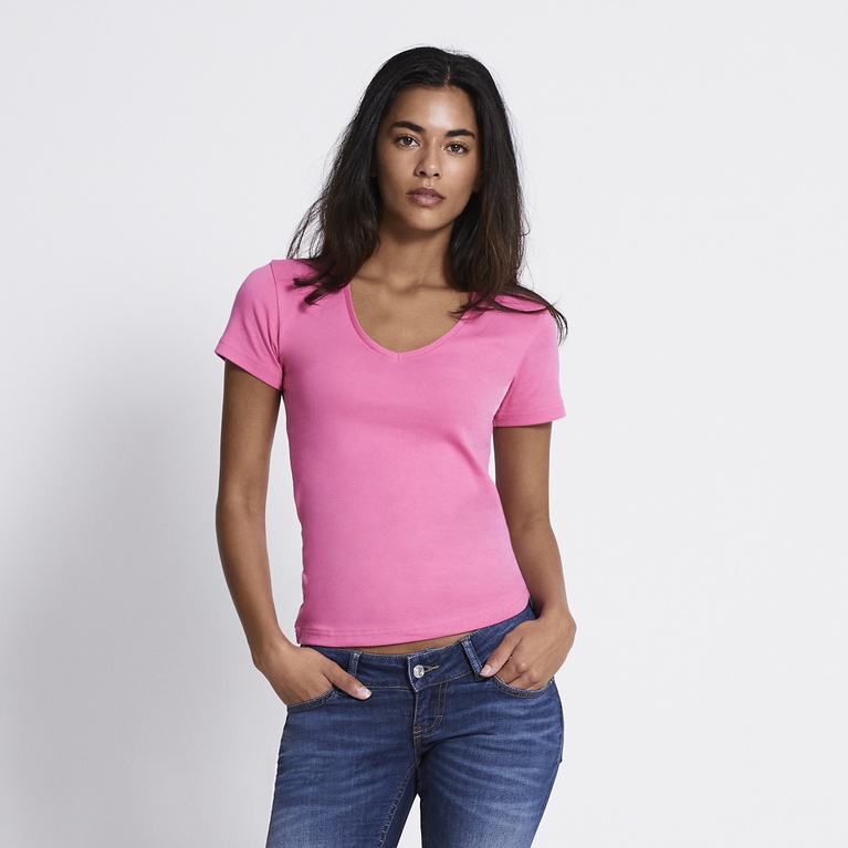 V-neck baby tee "Engla" Pink